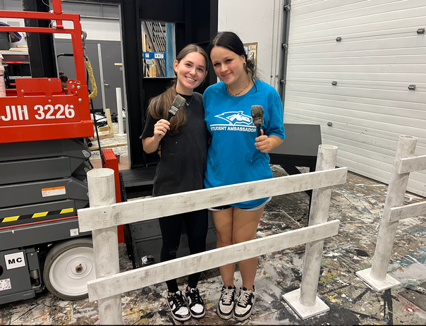 Pictured Above: Erna Sehic and Zoe Frazier